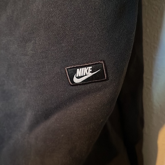 Men’s Nike Joggers - Picture 3 of 4
